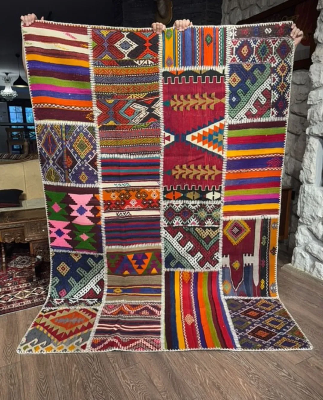 Handmade Patchwork Rug – Made in Türkiye